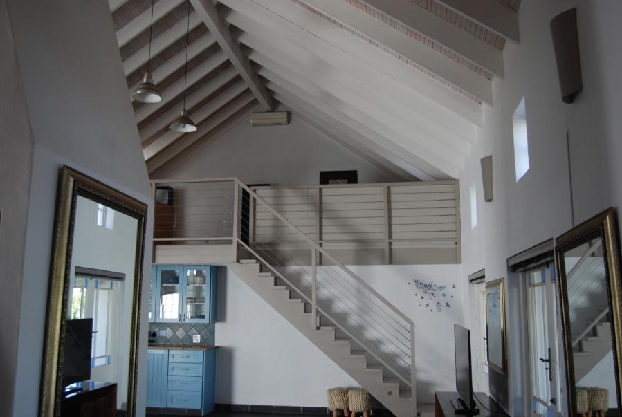 To Let 8 Bedroom Property for Rent in Shelley Point Western Cape